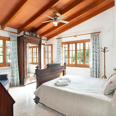 Les Oliveres Vall De Colonya By Vintage Travel Villa *